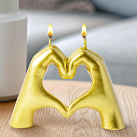 Golden Heart-Shaped Hands Decorative Scented Candle